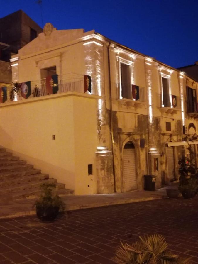Casa Dei Giurati Bed & Breakfast Palazzolo Acreide Exterior photo